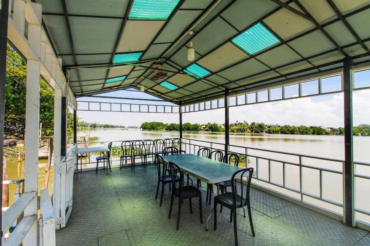 Oyo 471 Randiya Hotel Моратува Екстер'єр фото